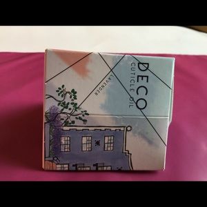 Deco cuticle oil